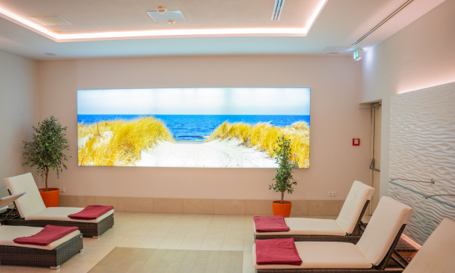 Mit unserer Wallbox und der Ladekarte sind Sie im ganzen Land sauber unterwegs.